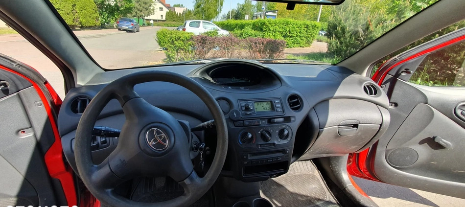 Toyota Yaris cena 4551 przebieg: 340000, rok produkcji 2004 z Debrzno małe 22